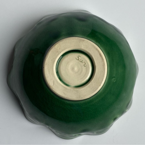 Studio Art Pottery Bowl Hand Thrown Signed 6.5” Across Embossed Inside Wavy Edge - Picture 5 of 13